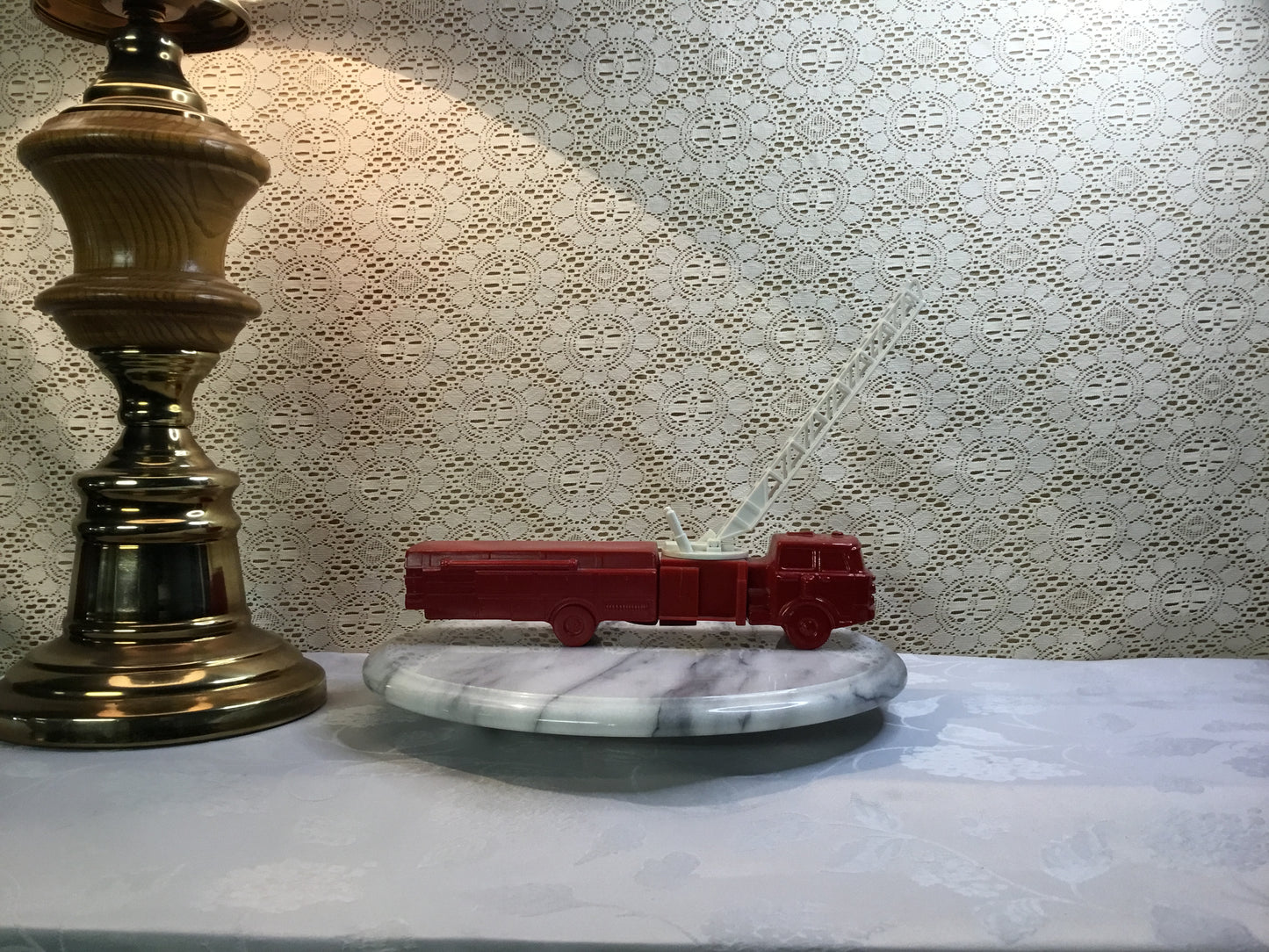Avon 'The Red Sentinel' After Shave Set
