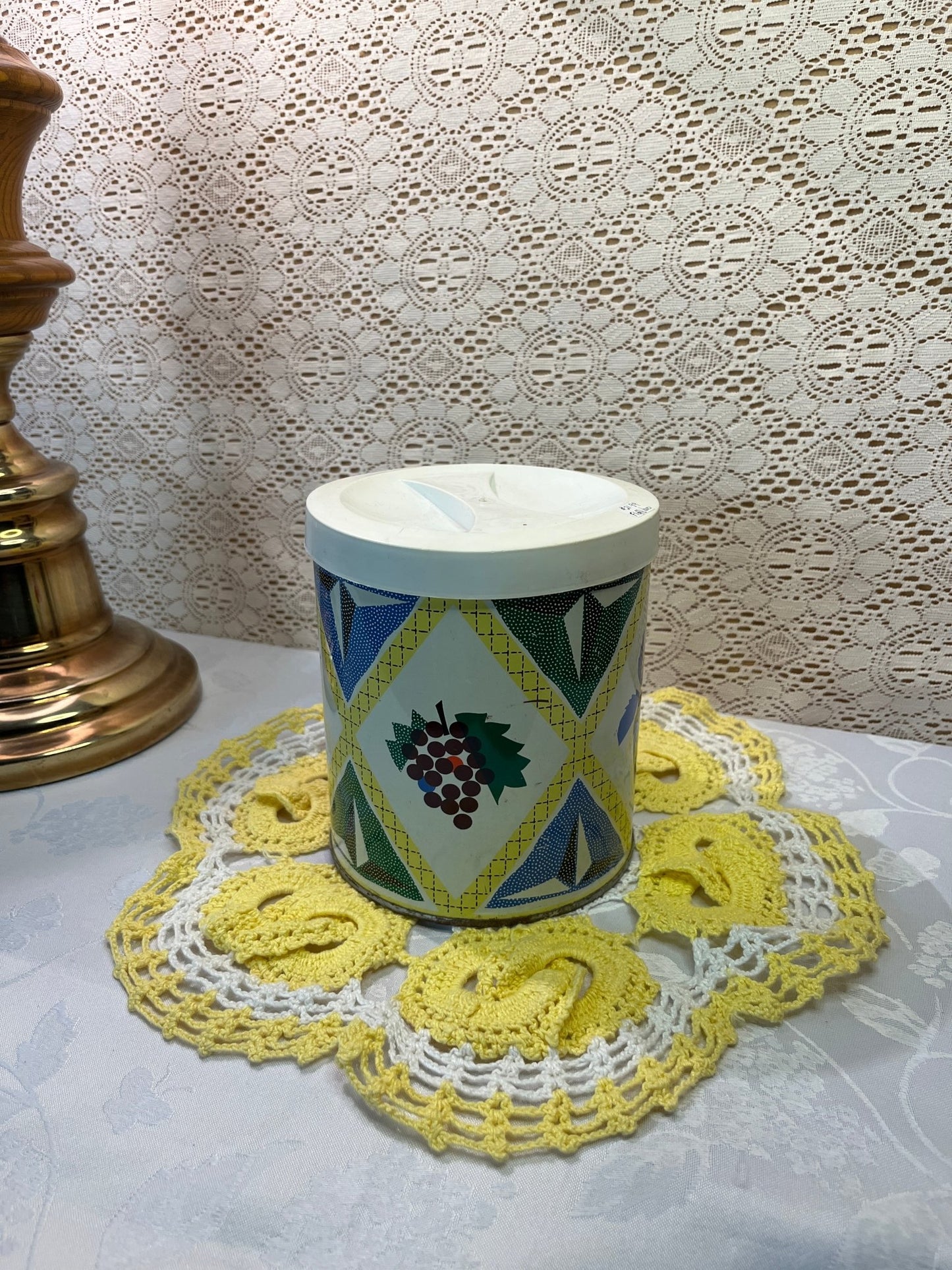 Fluffo Lard Tin with Diamond Pattern - Unique Thrifting Chilliwack