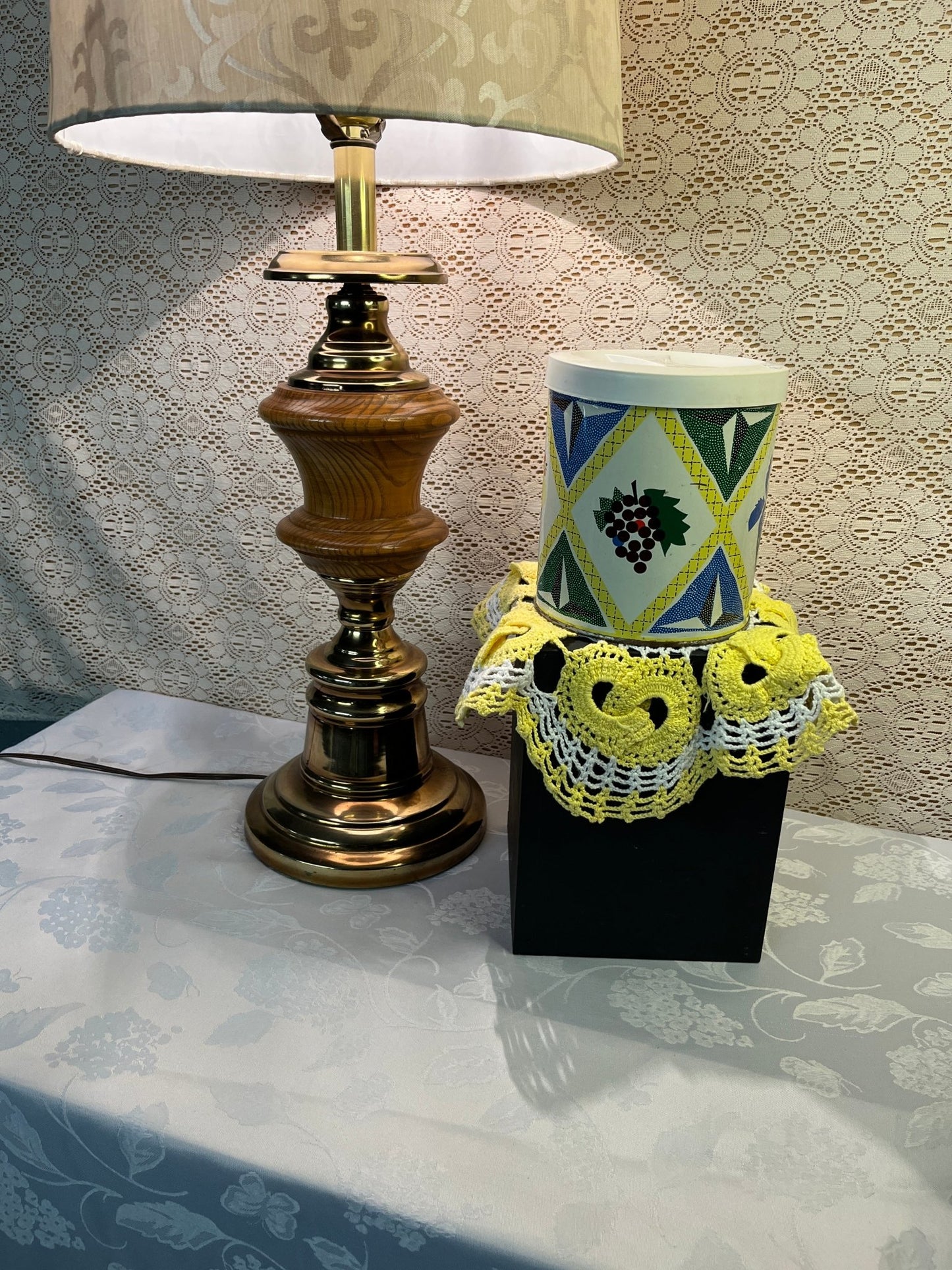 Fluffo Lard Tin with Diamond Pattern - Unique Thrifting Chilliwack