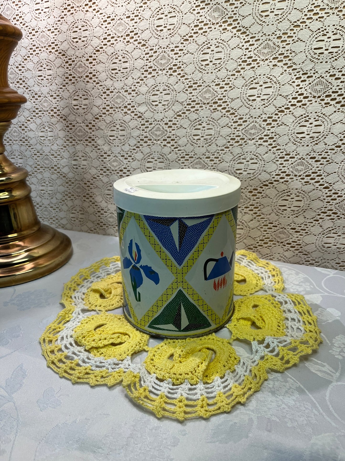 Fluffo Lard Tin with Diamond Pattern - Unique Thrifting Chilliwack