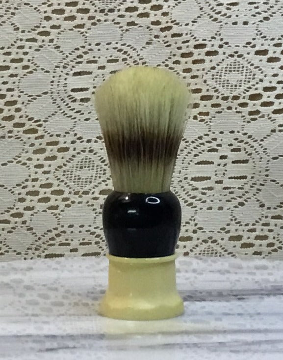 Vintage Face Brush Black and Cream